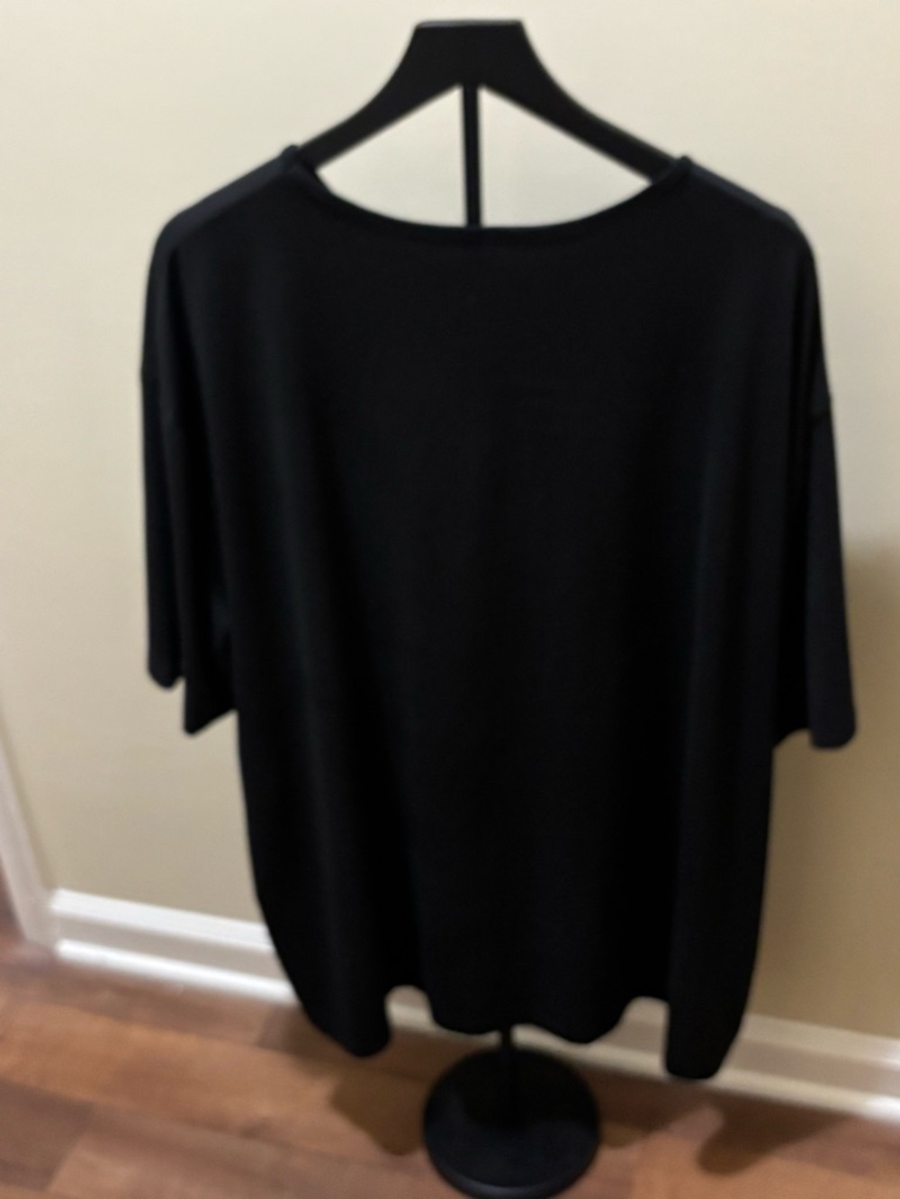 Lot Of Two Women LOS ANGELES CALIFORNIA Graphic Crop Tee & T-shirt Sz Large,  3x - Picture 4 of 11